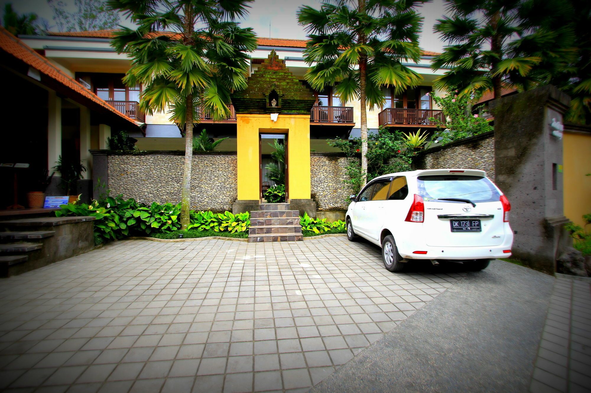 Sonia Bisma Hotel 3*